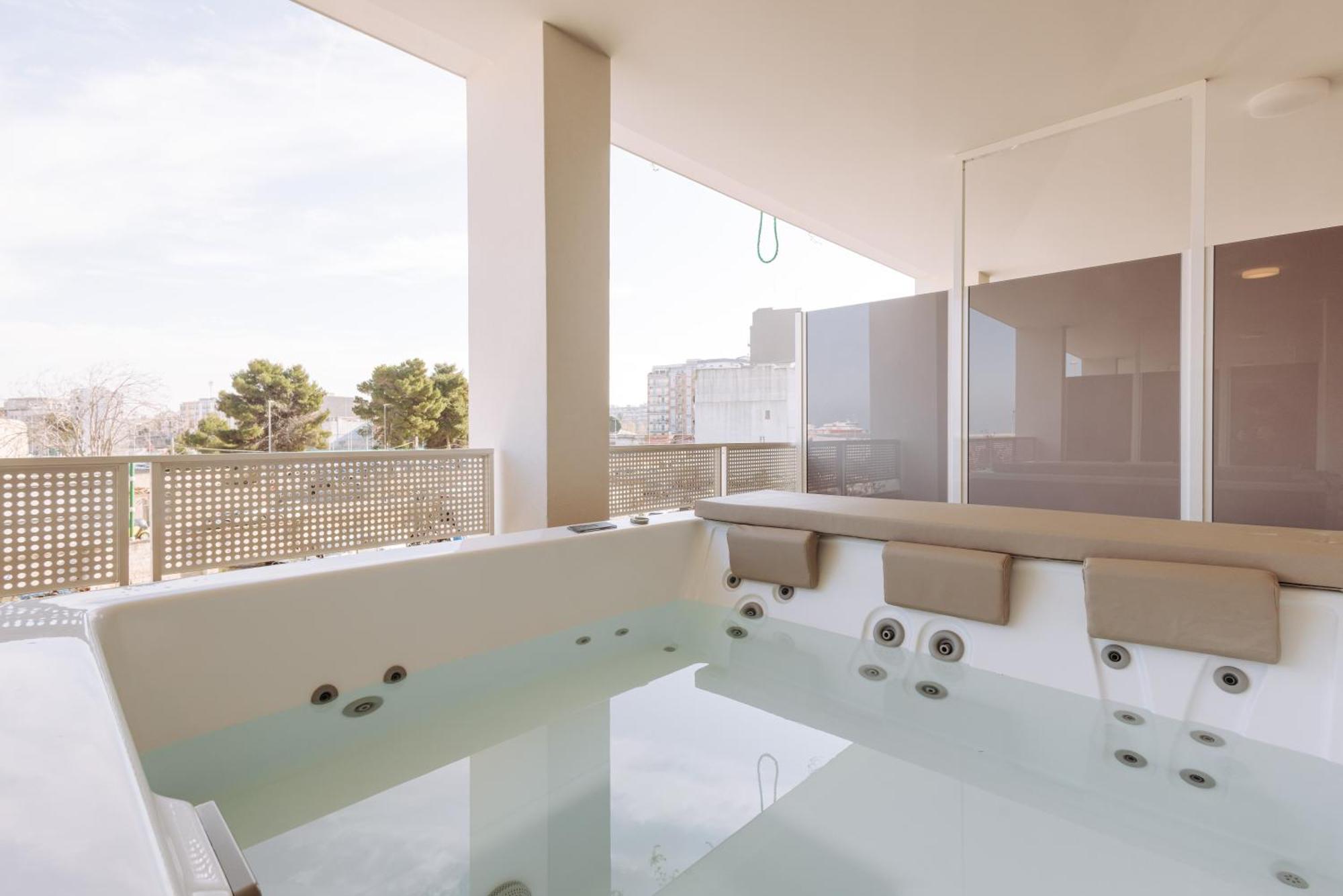 Marisabella Suite Spa 3 Bari Exterior foto
