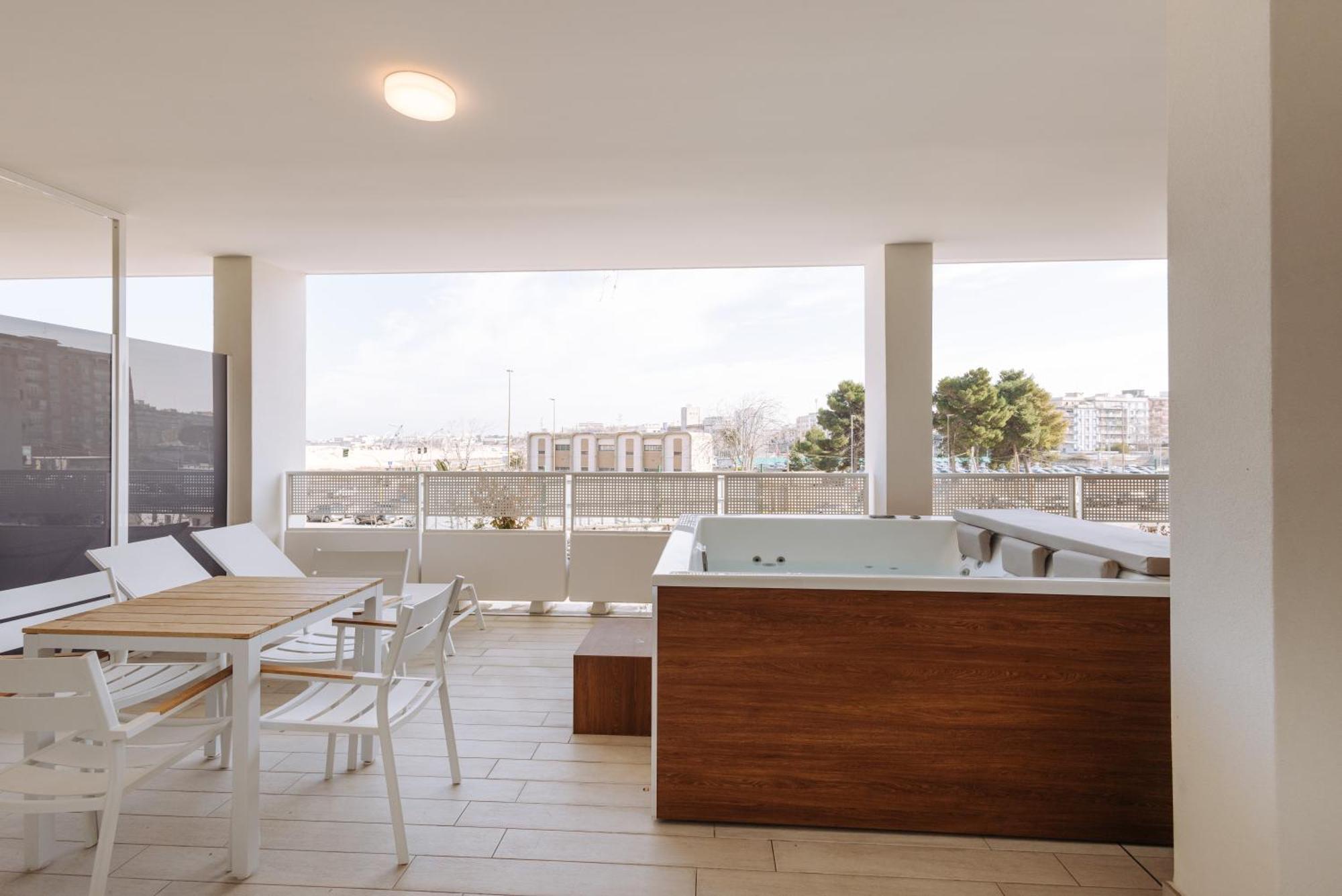 Marisabella Suite Spa 3 Bari Exterior foto